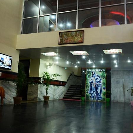 克里斯南温达文酒店 Vrindāvan 外观 照片