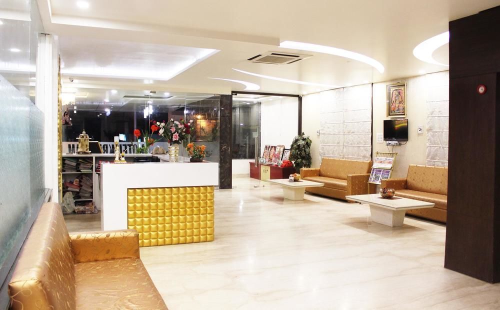 克里斯南温达文酒店 Vrindāvan 外观 照片